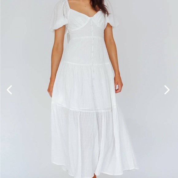 SELFIE LESLIE dress - Picture 1 of 3